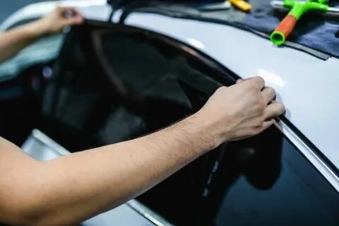 Auto Window Tinting  
