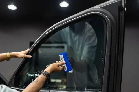 Auto Window Tinting  
